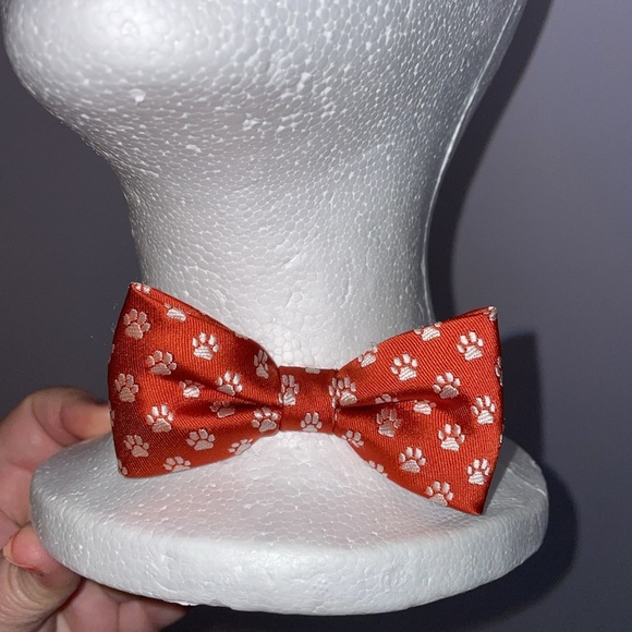 Janie and Jack Orange Embroidered Paw Print Bow Tie size 2-5 years - Picture 1 of 8